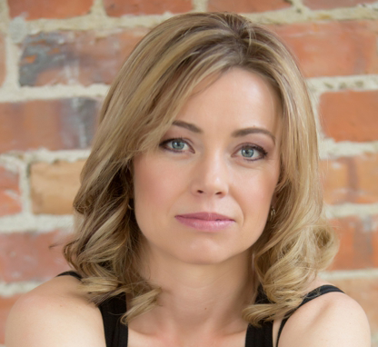 michelle headshot